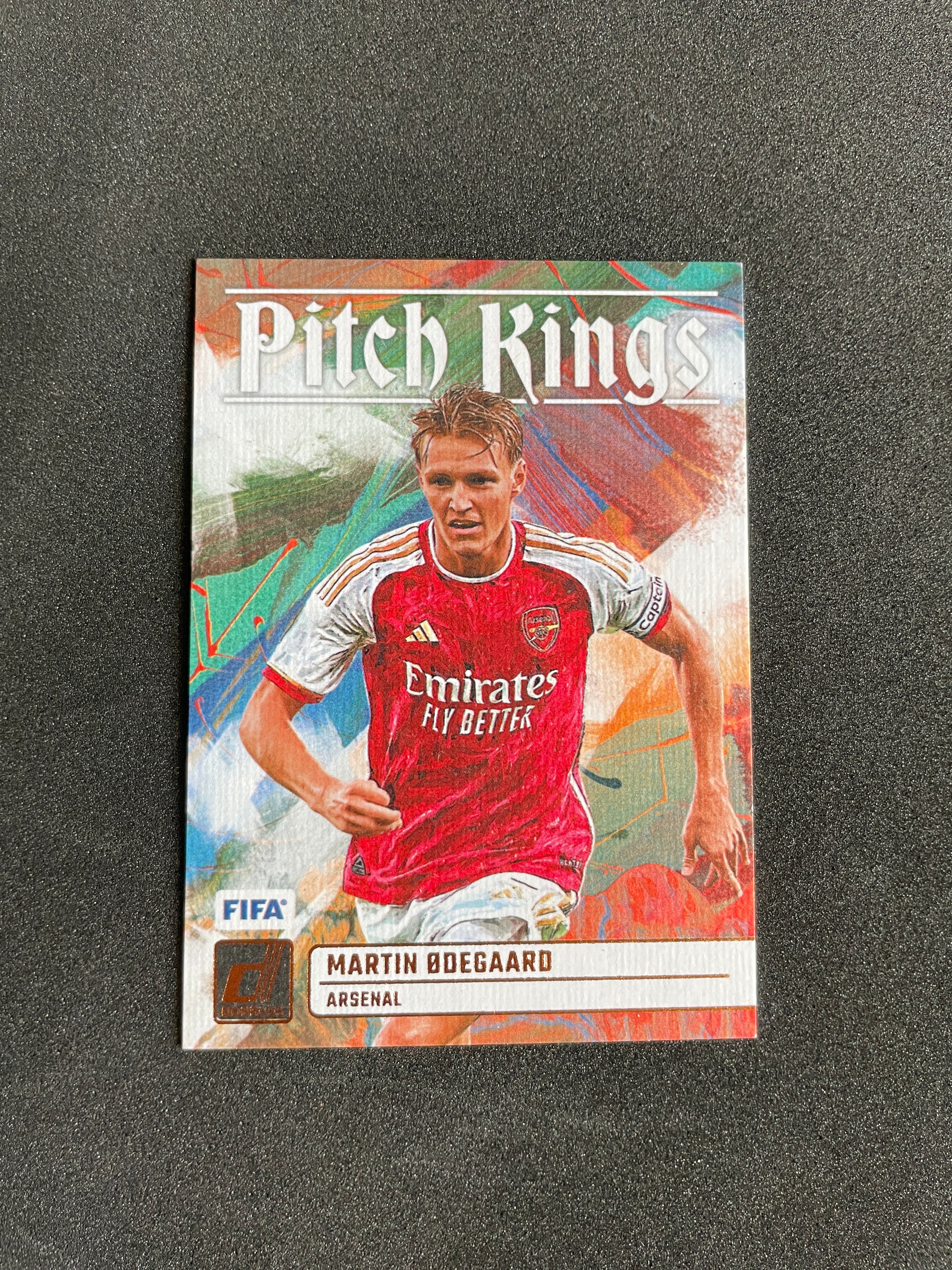 2023-24 Panini Donruss FIFA Martin Ødegaard #5 Pitch Kings Insert